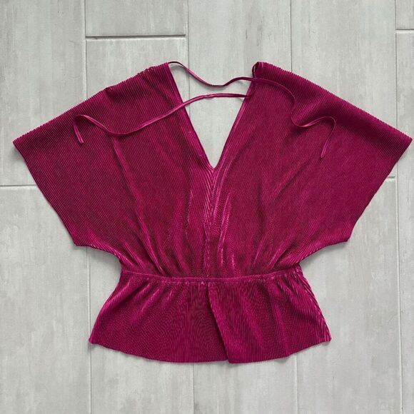 Ro & De Blouse Plunge Front Crinkle Top with Back Tie Bright Pink Wide Sleeves S - Picture 2 of 5